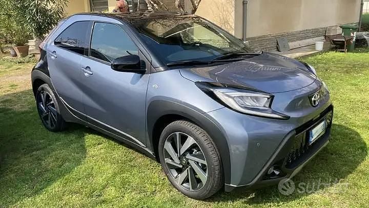 Usata Toyota Aygo X Lounge 72 CV (52 kW) 2024 SUV