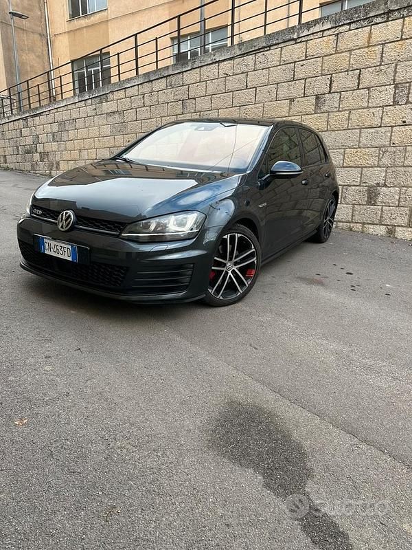 Usata VW Golf VII GTD 184 CV (135 kW) 2014 Grigio Utilitaria