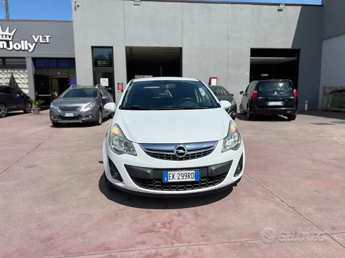Usata Opel Corsa 86 CV (63 kW) 2011 Bianco Utilitaria