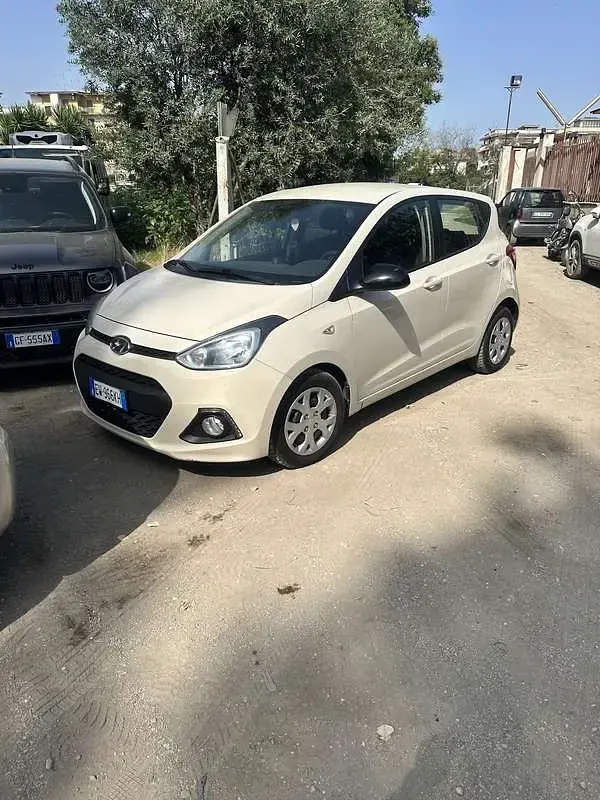 Usata Hyundai i10 GO! 67 CV (49 kW) 2014 Utilitaria