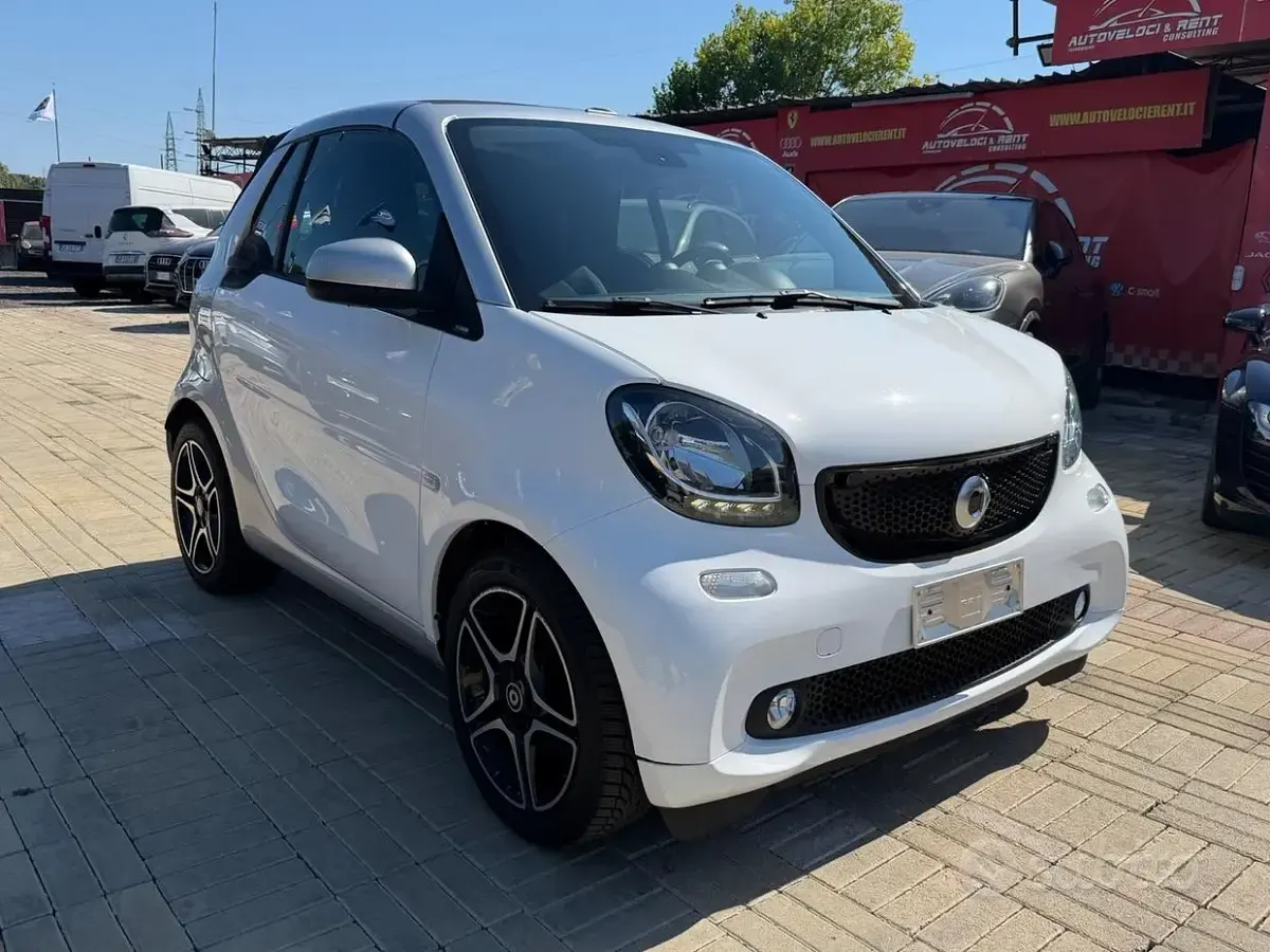 Usata Smart ForTwo Cabrio Passion 90 CV (66 kW) 2016 Bianco Cabrio