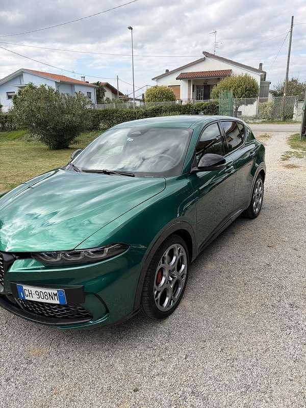 Usata Alfa Romeo Tonale Edizione Speciale 131 CV (96 kW) 2022 Verde SUV