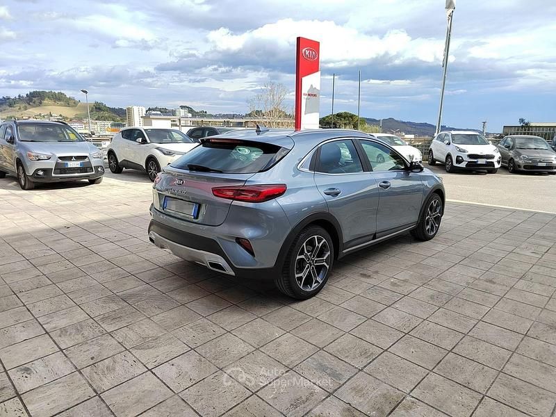 Usata Kia XCeed Style 116 CV (85 kW) 2020 Argento SUV