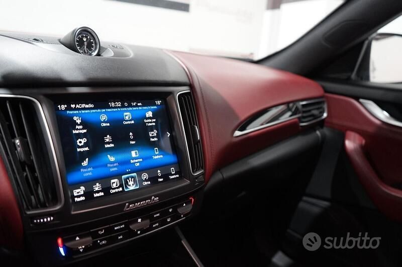 Usata Maserati Levante 275 CV (202 kW) 2016 Grigio SUV