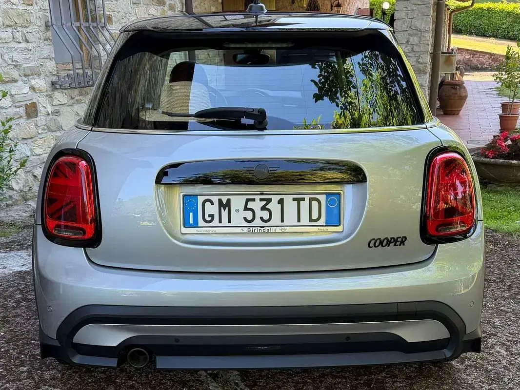 Usata Mini Cooper 136 CV (100 kW) 2023 Argento Utilitaria