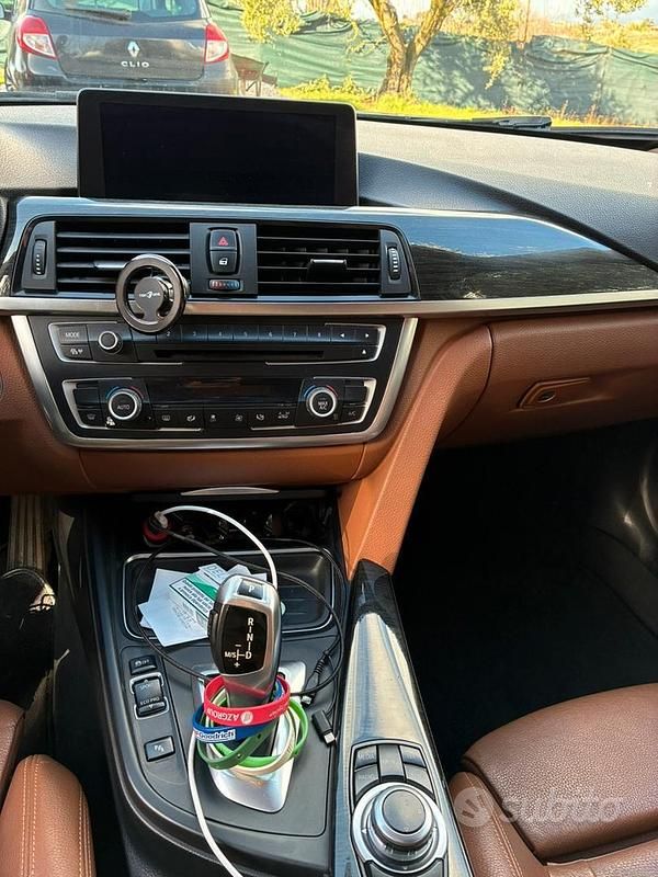 Usata BMW 318 Efficient Dynamics 2013 Blu Station wagon