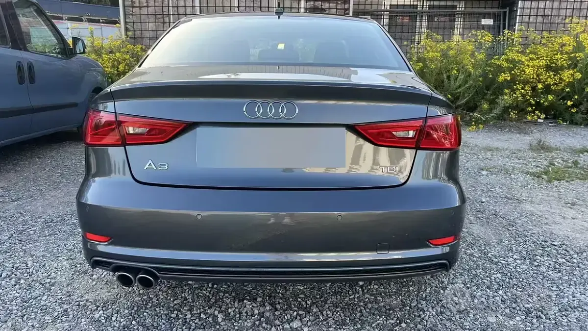 Usata Audi A3 S-Line 150 CV (110 kW) 2014 Grigio Berlina