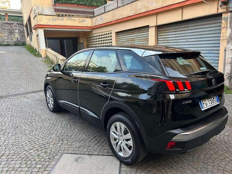 Usata Peugeot 3008 Business-Line 120 CV (88 kW) 2016 Nero SUV