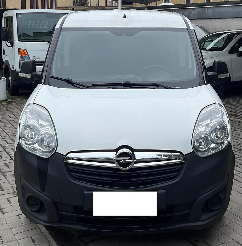 Usata Opel Combo 104 CV (76 kW) 2017 Bianco Monovolume
