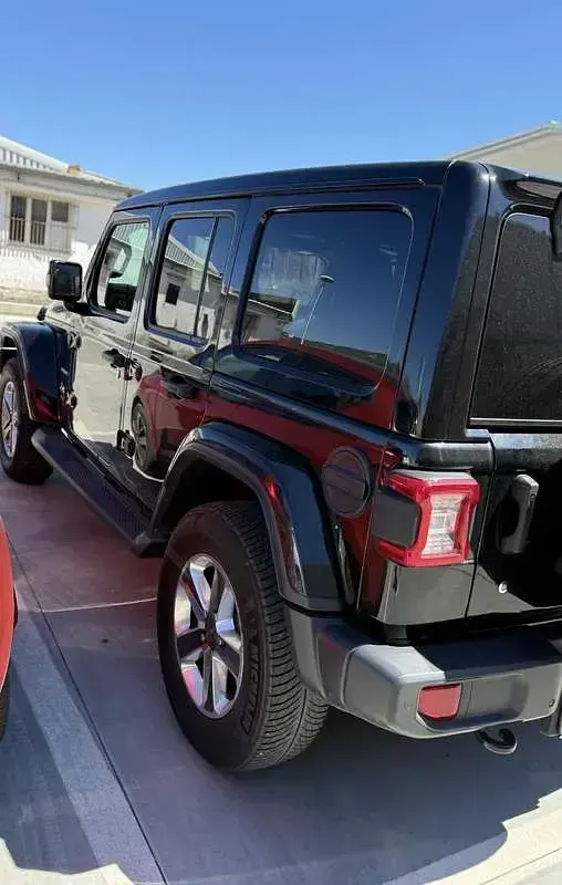 Usado Jeep Wrangler Unlimited Sahara 200 CV (147 kW) 2021 SUV