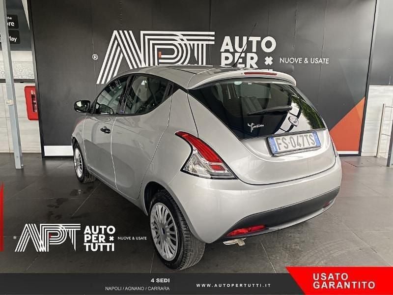 Usata Lancia Ypsilon 69 CV (50 kW) 2018 Utilitaria