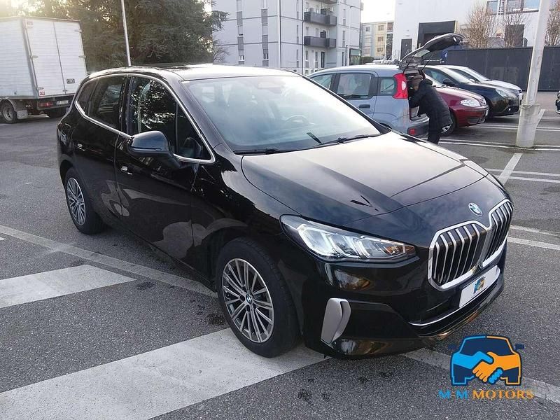 Gebraucht BMW 218 Active Tourer Luxury Line 150 PS (110 kW) 2024 Schwarz Van / Kleinbus