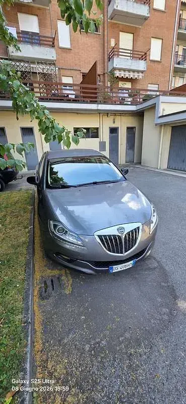 Usata Lancia Delta 120 CV (88 kW) 2008 Utilitaria