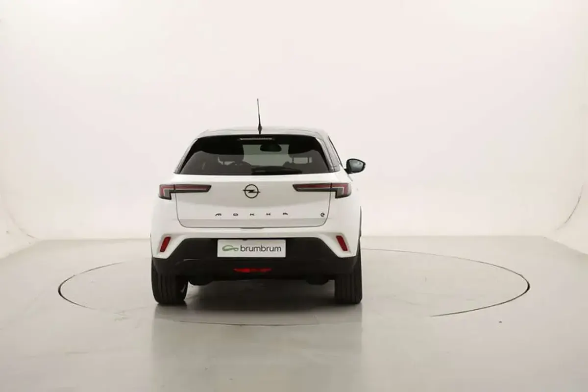 Usata Opel Mokka-e Ultimate 56 kW (77 CV) 2022 Bianco SUV