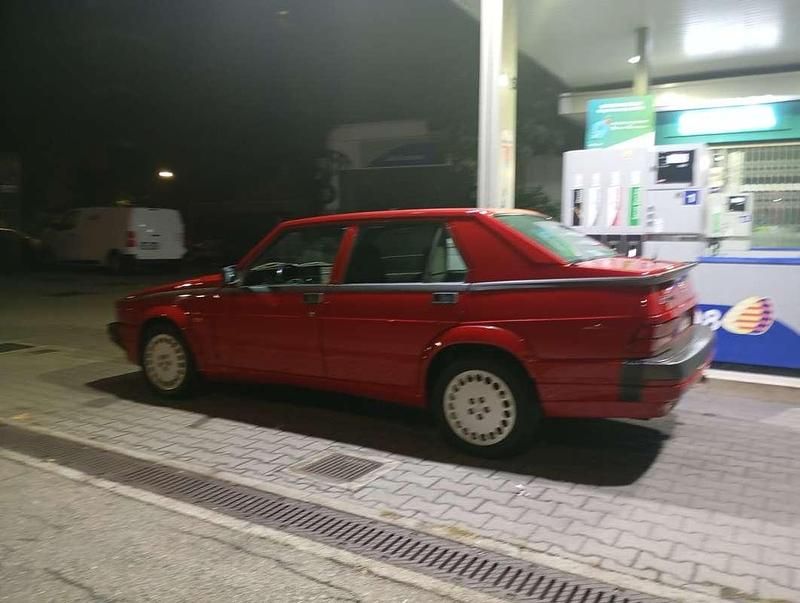Usata Alfa Romeo 75 189 CV (139 kW) 1990 Berlina