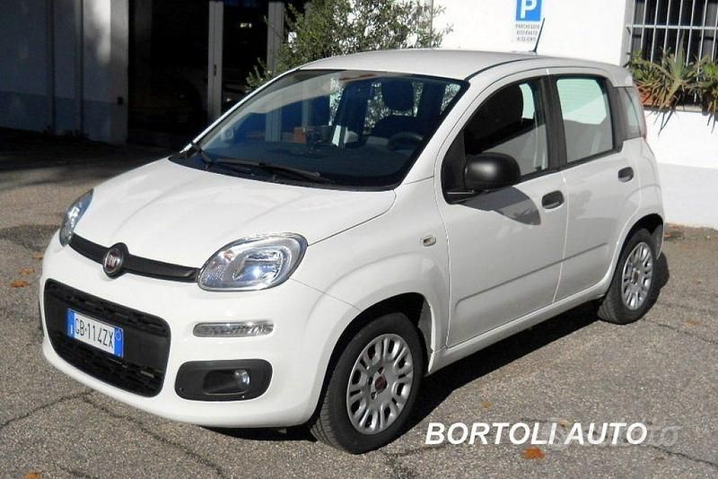Usata Fiat Panda Easy 69 CV (50 kW) 2020 Bianco Utilitaria