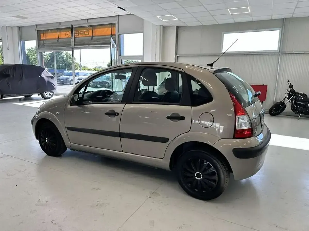 Usata Citroën C3 60 CV (44 kW) 2008 Grigio Berlina