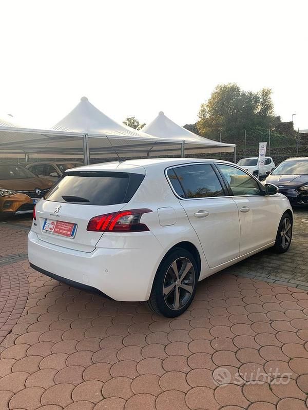 Usata Peugeot 308 Allure 131 CV (96 kW) 2018 Bianco Berlina