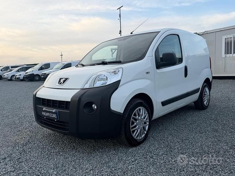 Usata Peugeot Bipper 80 CV (58 kW) 2016 Bianco Monovolume