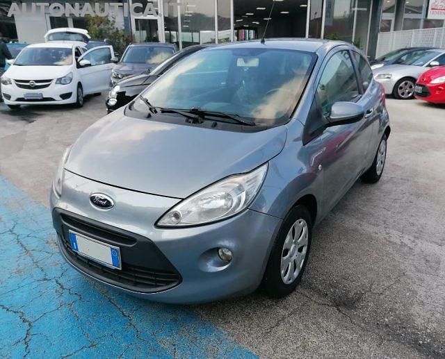 Begagnad Ford Ka Plus 75 HK (55 kW) 2012 Grå Halvkombi