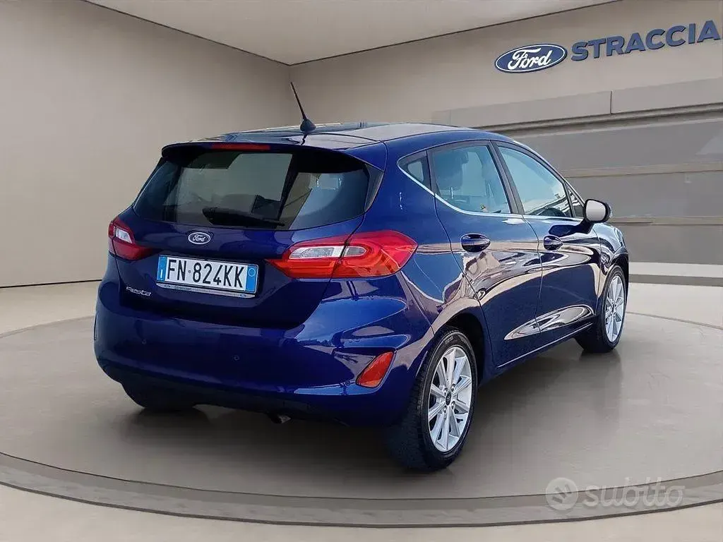 Usata Ford Fiesta Titanium 101 CV (74 kW) 2018 Blu metallizzato Utilitaria