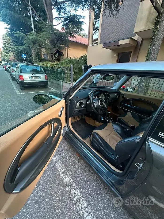 Usata Mini Cooper 116 CV (85 kW) 2006 Grigio Utilitaria