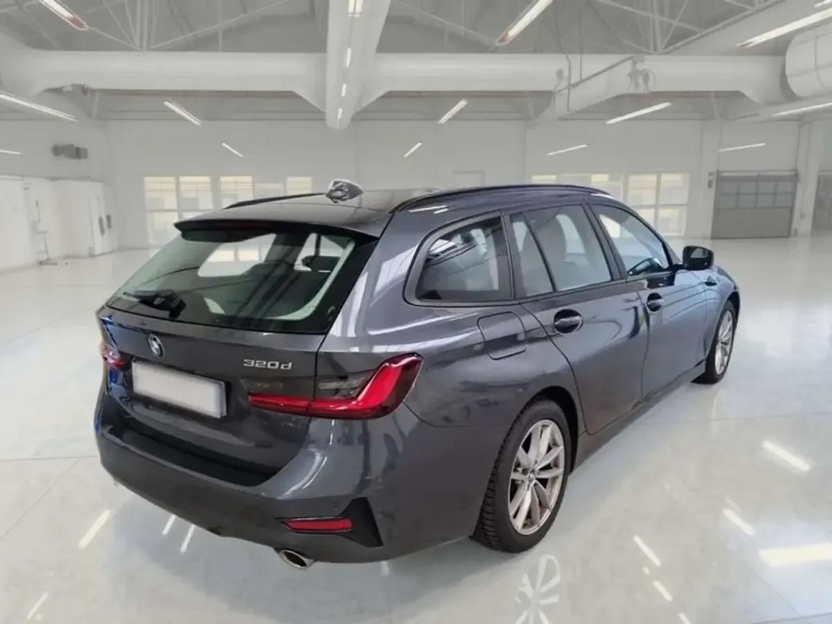 Usata BMW 320 Advantage 190 CV (139 kW) 2022 Grigio Station wagon