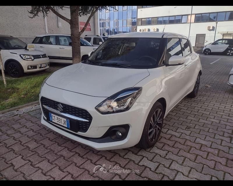 Usata Suzuki Swift 83 CV (61 kW) 2024 Bianco Utilitaria