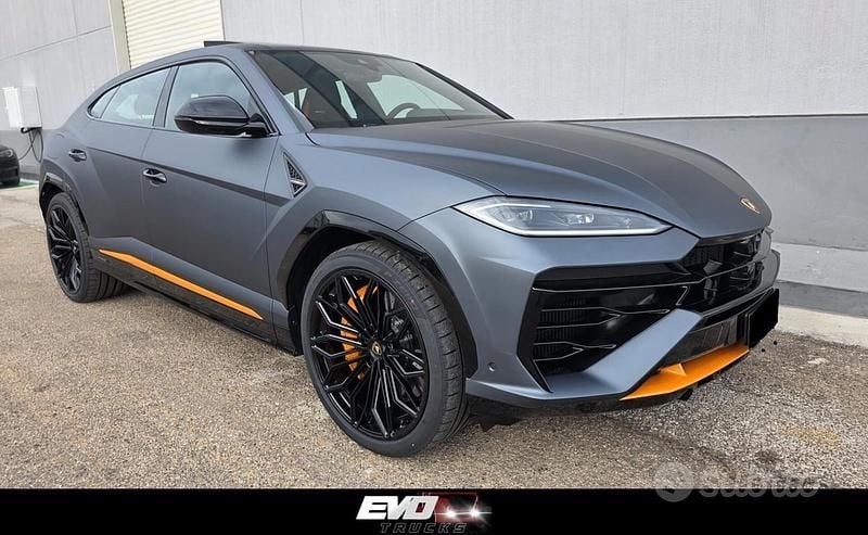 Nuova Lamborghini Urus 800 CV (588 kW) 2025 Grigio SUV