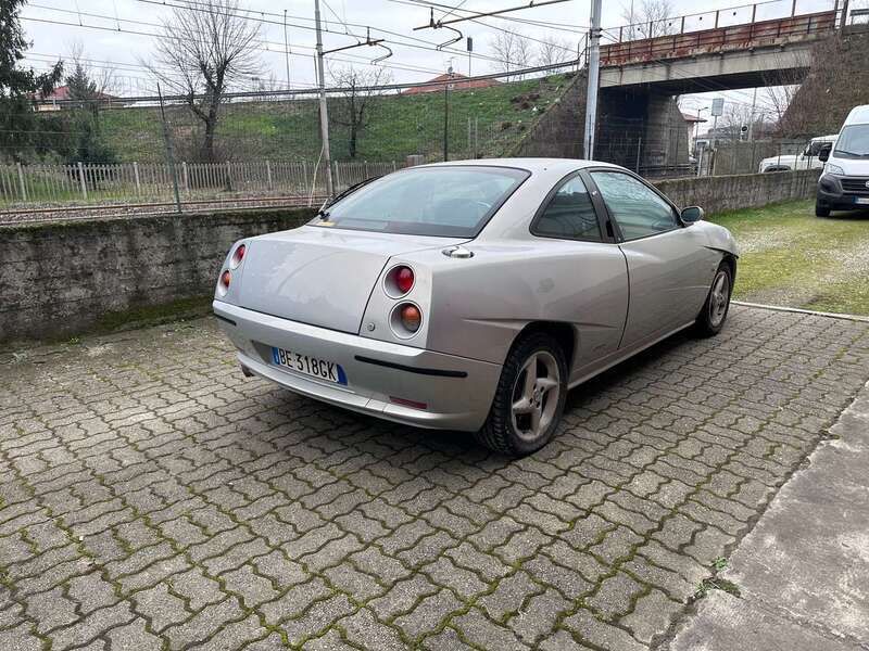 Occasion Fiat Coupé 131 ch (96 kW) 1999 Gris Coupé