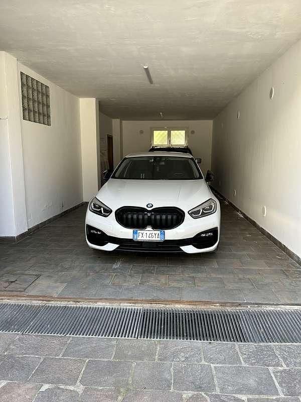 Usata BMW 118 Efficient Dynamics 140 CV (102 kW) 2019 Utilitaria