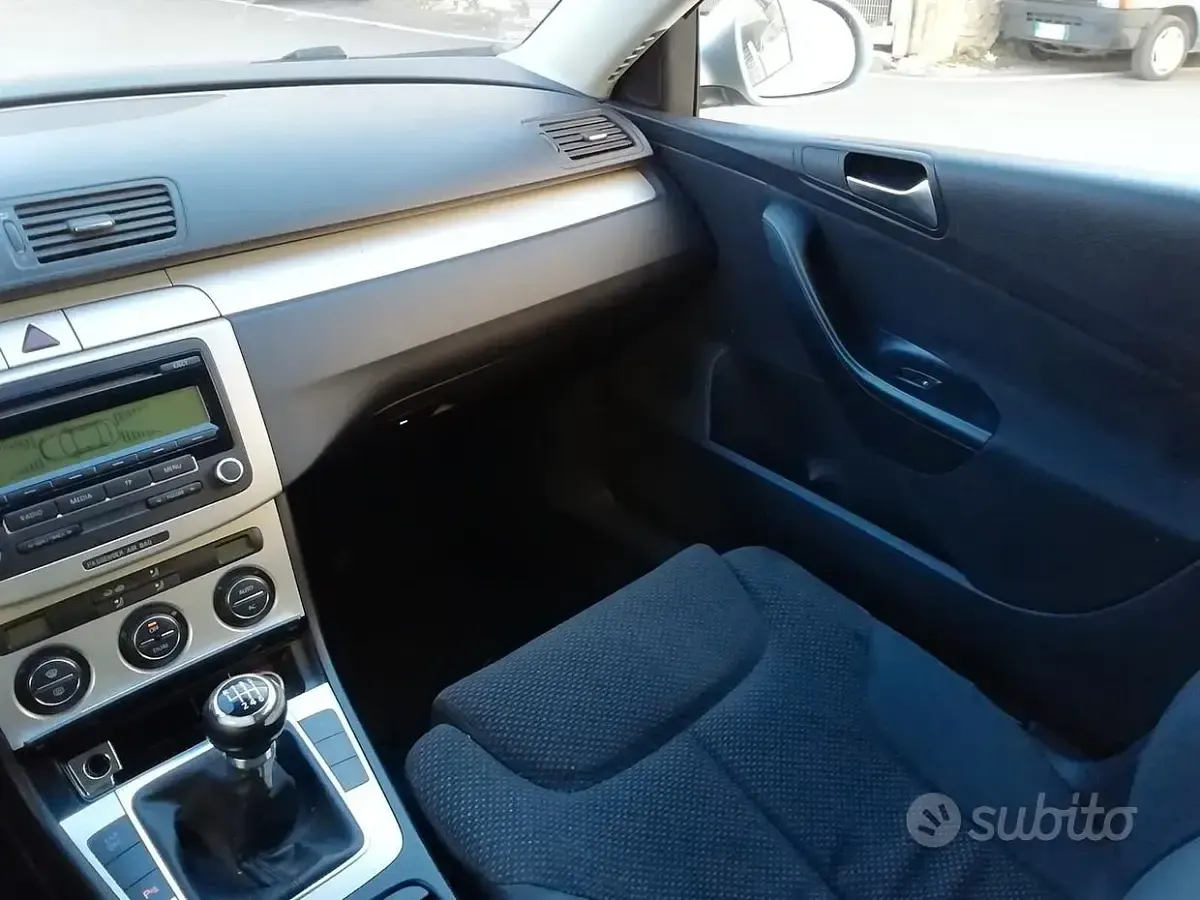 Begagnad VW Passat Comfortline 150 HK (110 kW) 2010 Beige Kombi