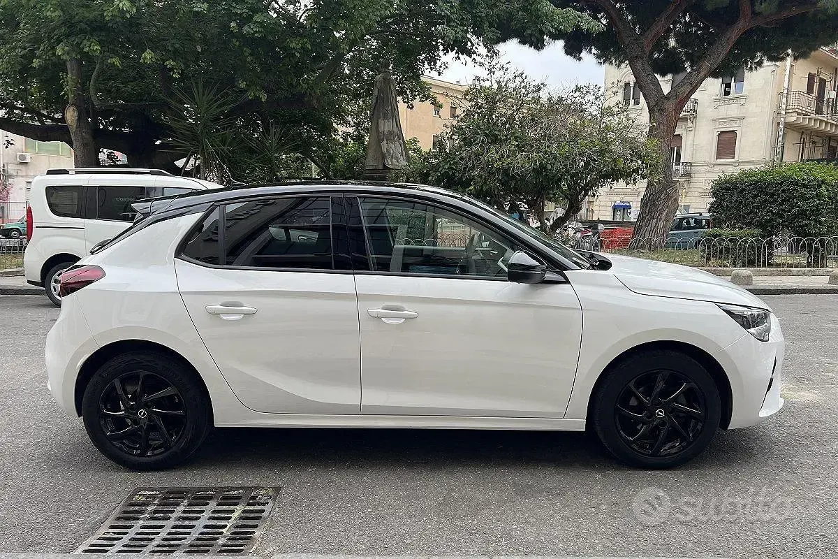 Usata Opel Corsa 75 CV (55 kW) 2022 Bianco Utilitaria