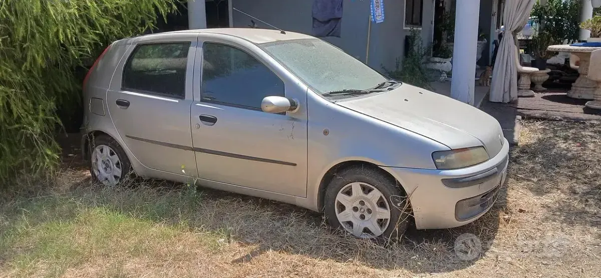 Usata Fiat Punto 60 CV (44 kW) 2001 Grigio Utilitaria