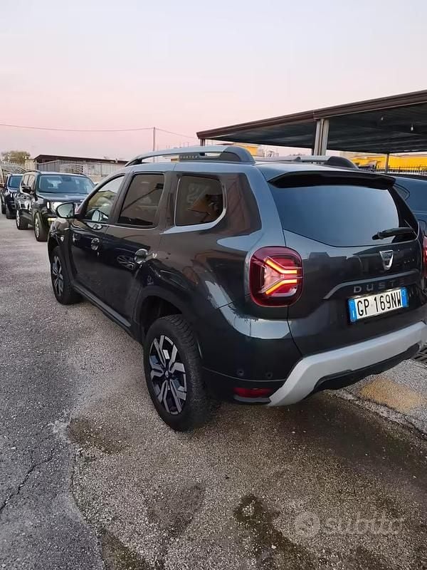 Usata Dacia Duster Journey 150 CV (110 kW) 2022 Grigio SUV