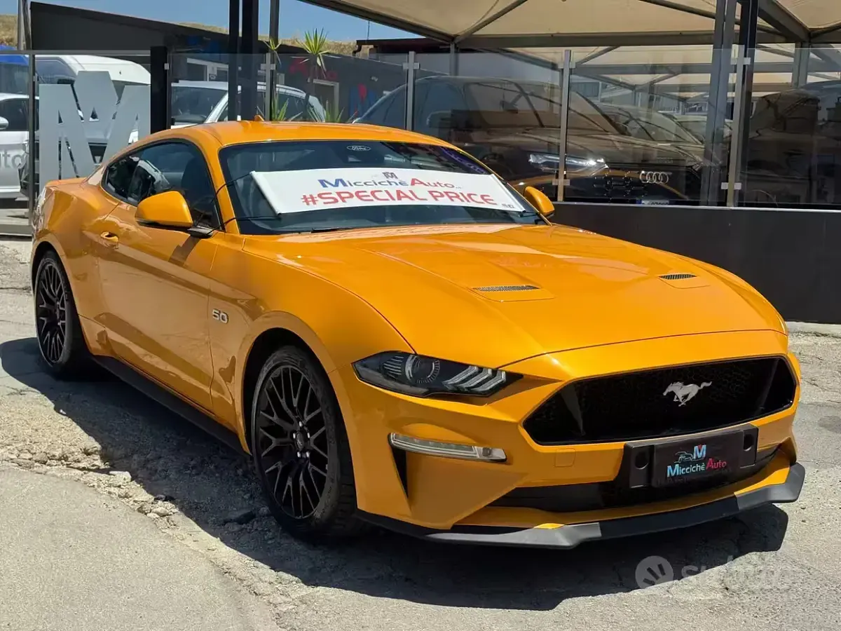 Usata Ford Mustang GT 450 CV (330 kW) 2022 Giallo Coupé