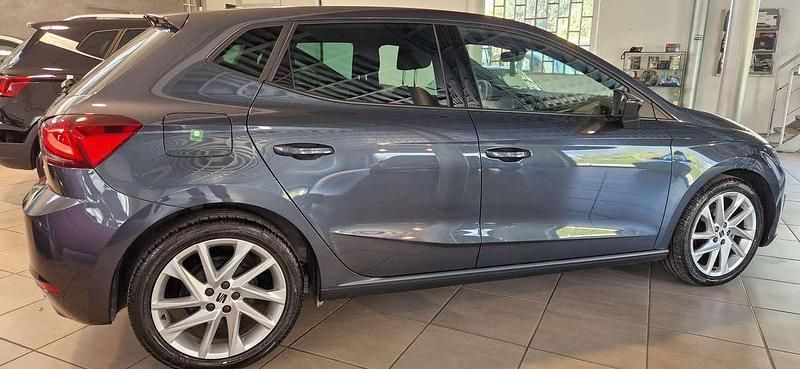 Usata Seat Ibiza FR 95 CV (69 kW) 2025 Grigio Utilitaria