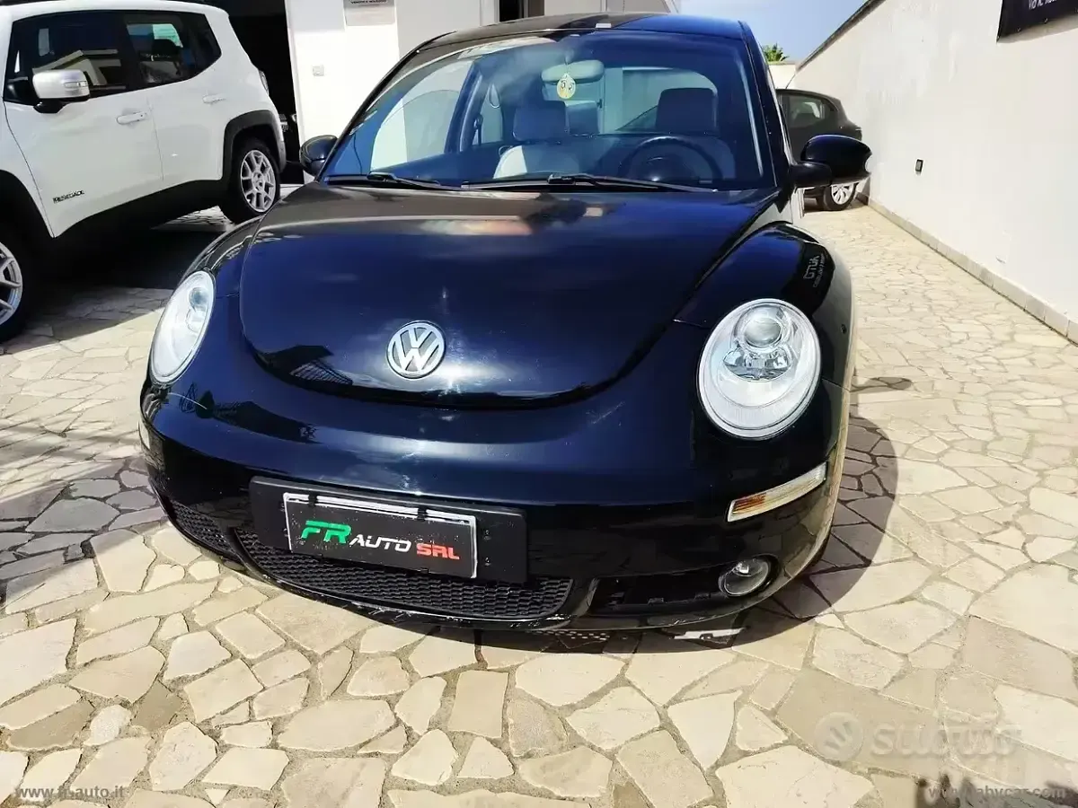 Usata VW Beetle 105 CV (77 kW) 2012 Utilitaria