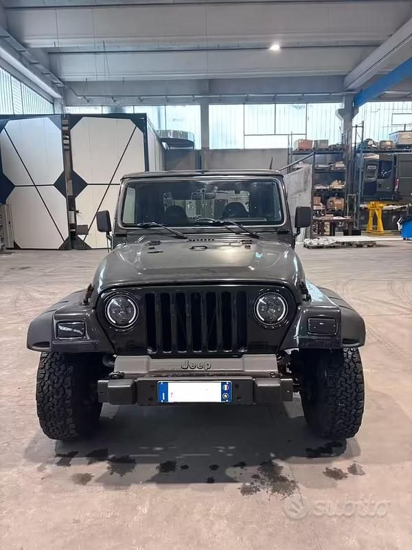 Usata Jeep Wrangler 1999 Nero SUV