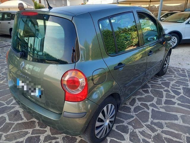 Usata Renault Modus Authentique 75 CV (55 kW) 2005 Verde / metallizzato Monovolume