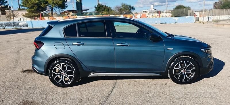 Usata Fiat Tipo Cross 95 CV (69 kW) 2021 Berlina