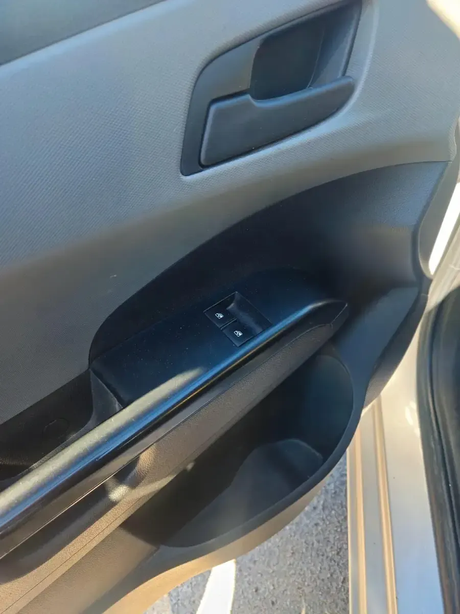 Usata Chevrolet Aveo LT 84 CV (61 kW) 2014 Argento Berlina
