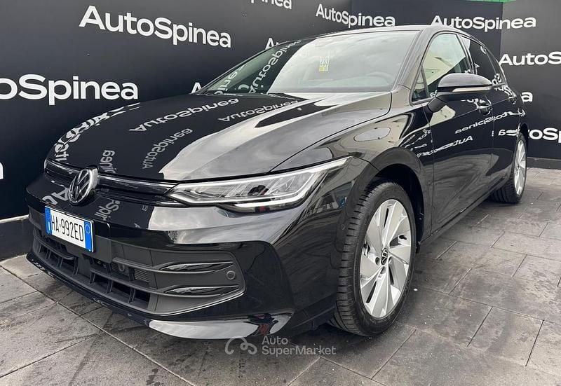 Nero Nuova 2025 VW Golf VIII Edition Tre volumi | 25.490 € (Ottimo prezzo) - Immagine 1/4