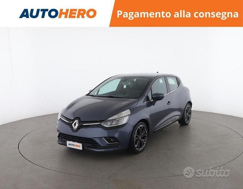 Grigio Usata 2017 Renault Clio IV Tre volumi | 8699 € (Buon prezzo) - Immagine 1/2