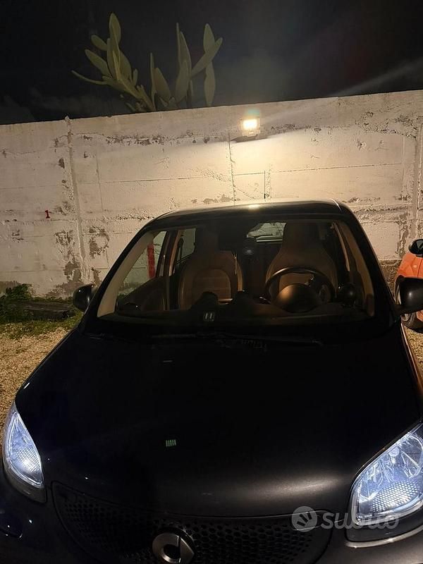 Usata Smart ForFour 2017 Grigio Utilitaria