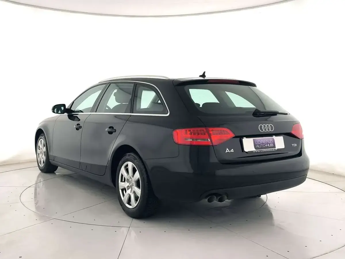 Usata Audi A4 Advanced 143 CV (105 kW) 2011 Nero metallizzato Station wagon