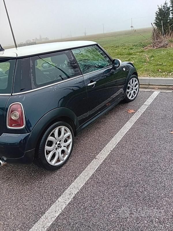 Occasion Mini Cooper D 109 ch (80 kW) 2007 Noir Citadine