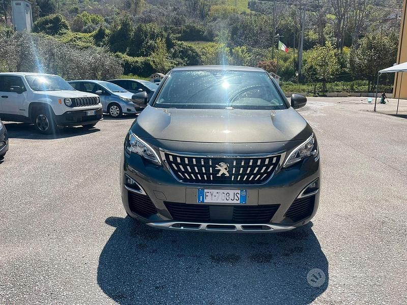 Usata Peugeot 3008 Allure 131 CV (96 kW) 2019 Grigio SUV