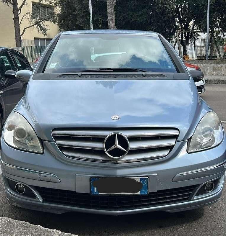 Usata Mercedes B200 Chrome 140 CV (102 kW) 2009 Monovolume