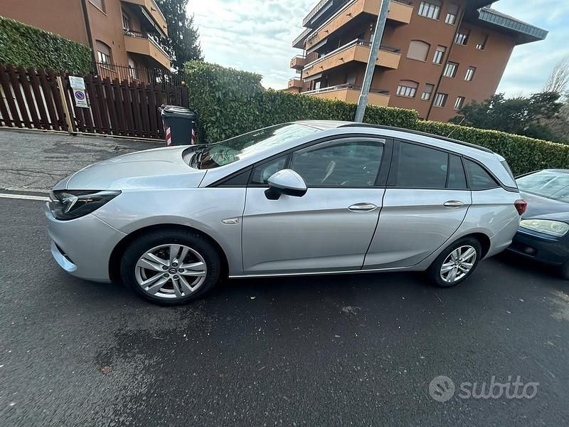 Usata Opel Astra GS Line 122 CV (89 kW) 2020 Grigio Station wagon
